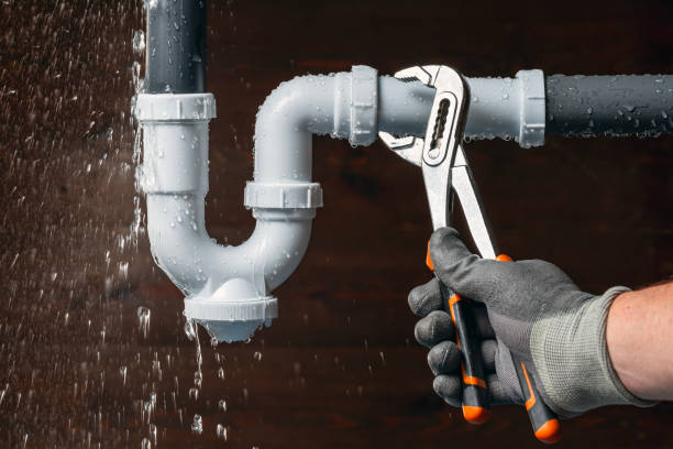 Professional Leak Detection technician working in Clermont, IN